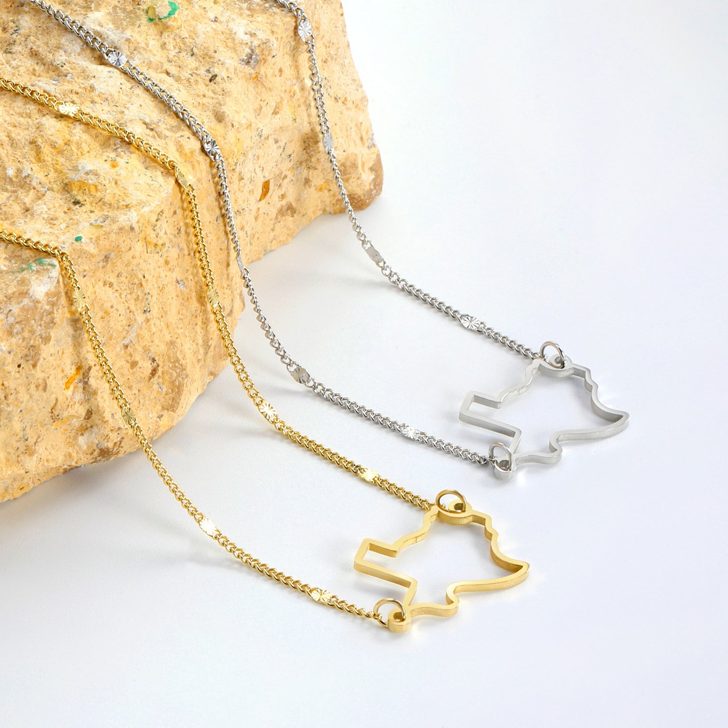 « Le charme de l'étoile solitaire : collier pendentif Texas »