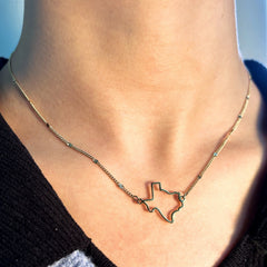 „Der Lone Star Charm: Halskette mit Texas-Anhänger“