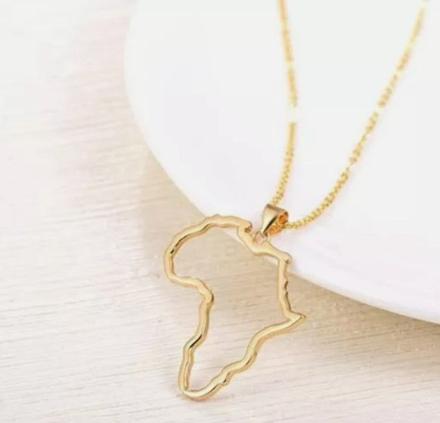 Collier pendentif Afrique : design minimaliste et audacieux